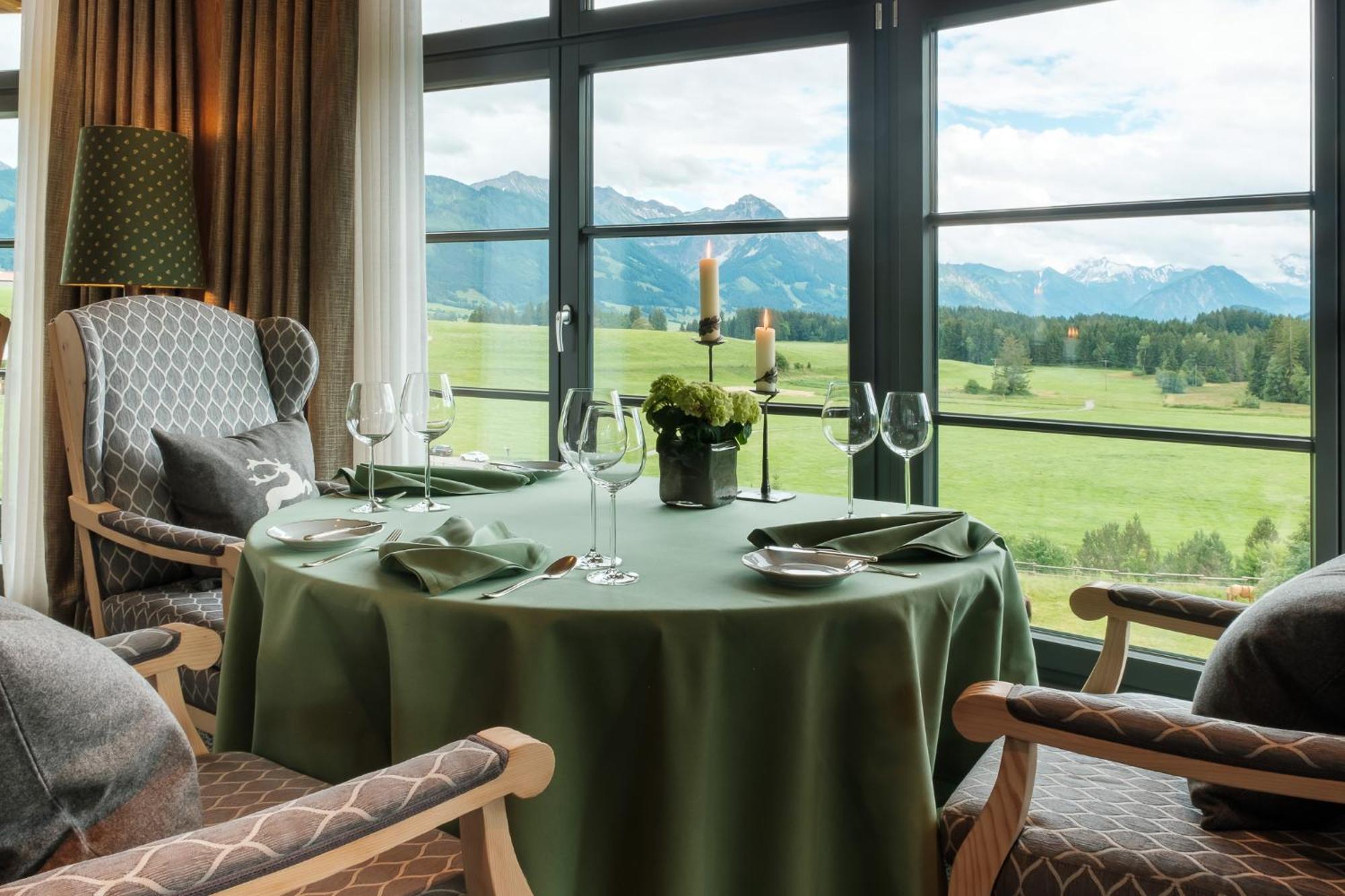 Sonnenalp Resort Ofterschwang Exteriör bild